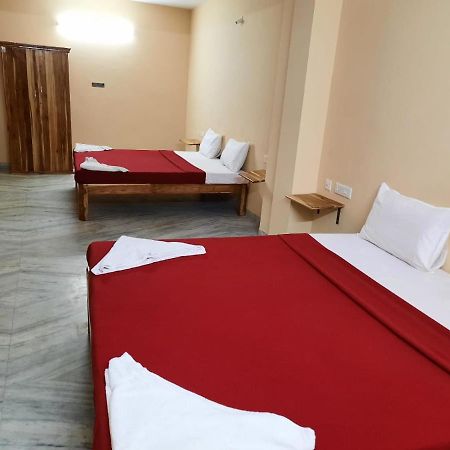 Ps Residency Hotell Pondicherry Exteriör bild